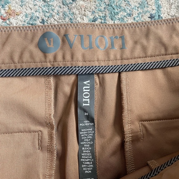 Vuori Men's Meta 8” Shorts - camel - size 36 - Picture 7 of 10